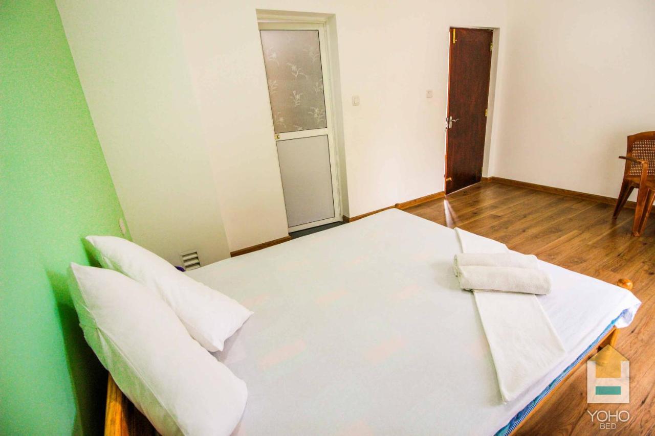Yoho White Siri Hotel Panadura Buitenkant foto